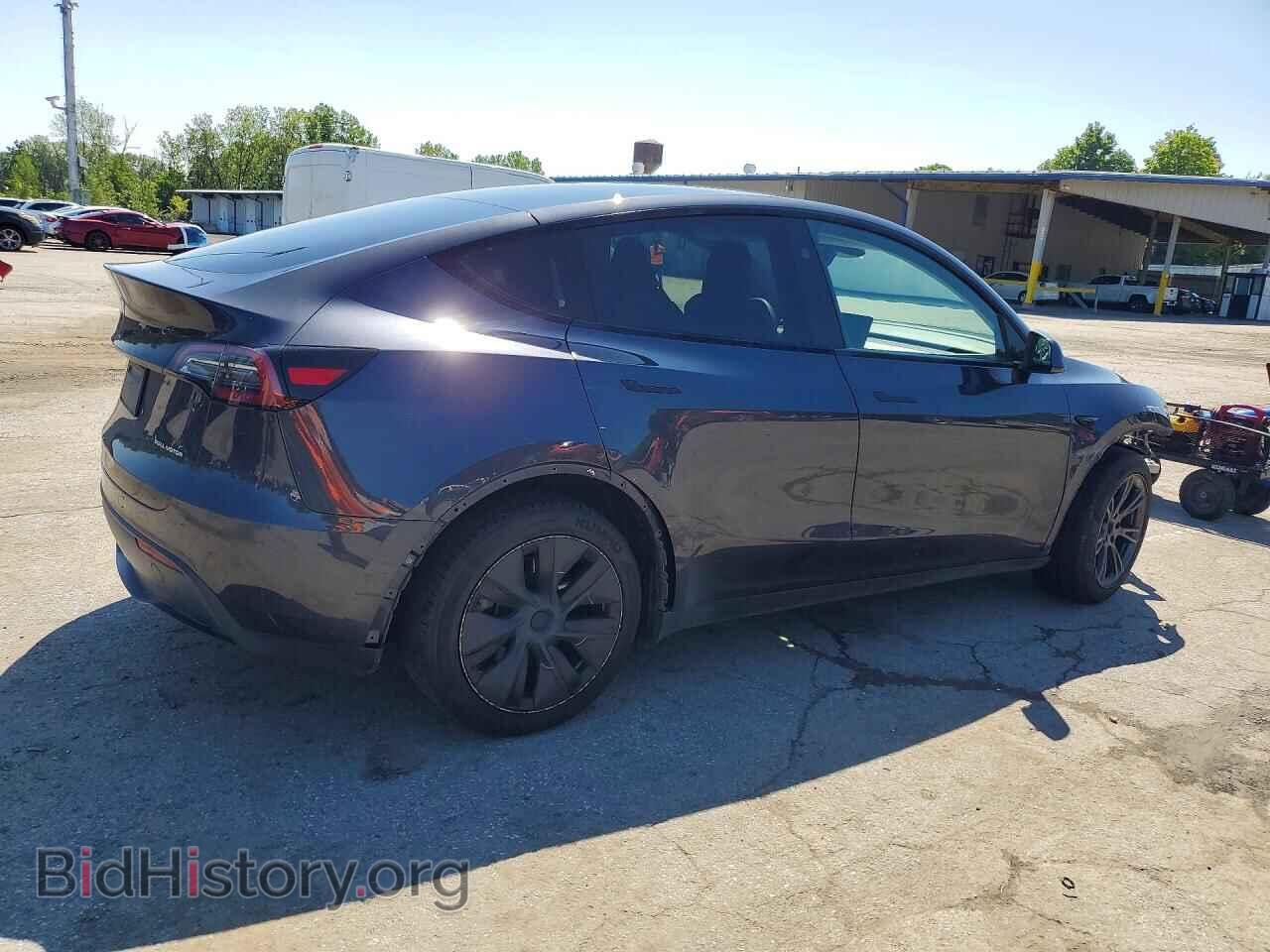 2024 TESLA MODEL Y - VIN: 7SAYGDEE7RA313670 - Photo 3