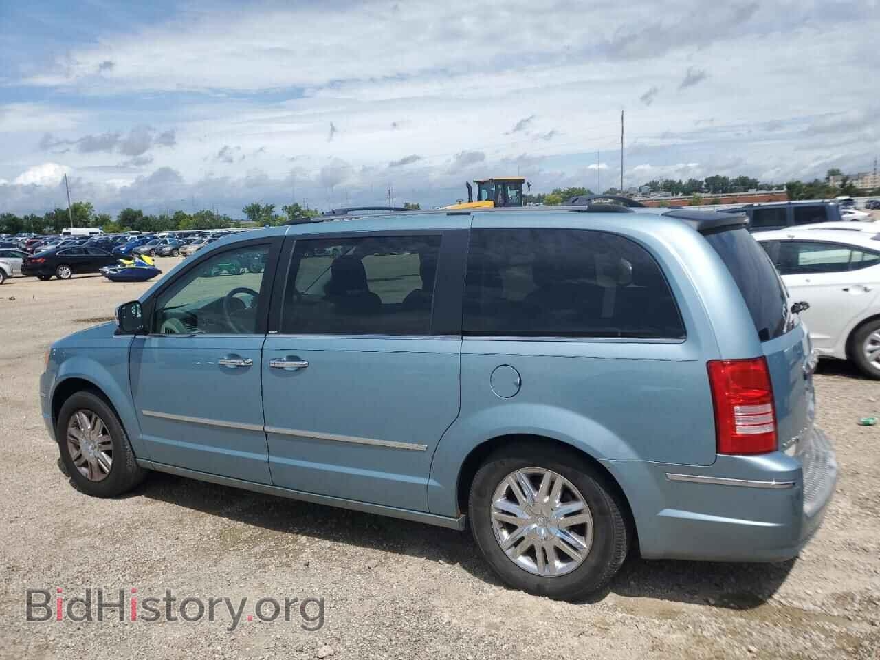 2008 CHRYSLER MINIVAN - VIN: 2A8HR64X18R132357 - Photo 2