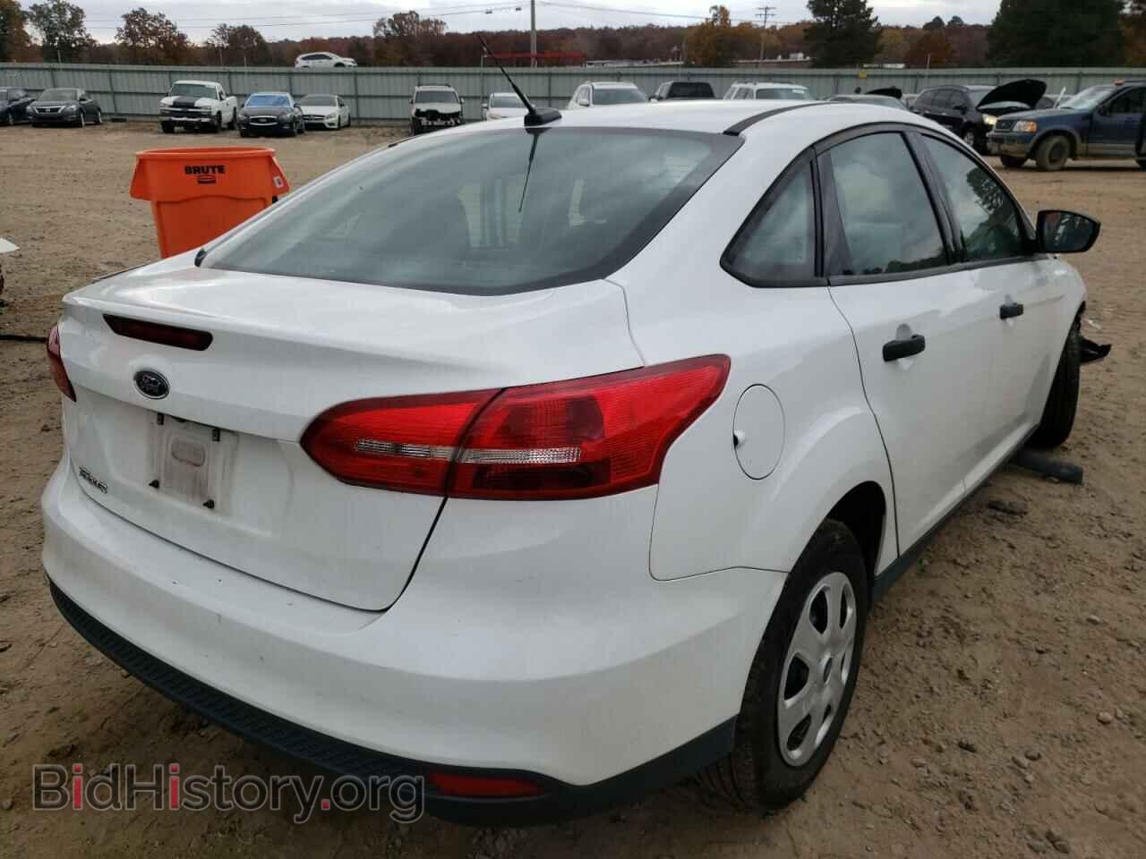 2017 FORD FOCUS - VIN: 1FADP3E25HL345985 - Photo 4