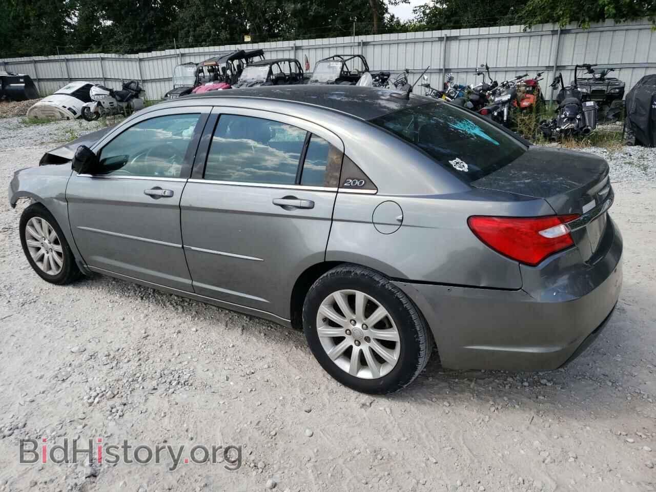 2013 CHRYSLER 200 - VIN: 1C3CCBBB1DN761020 - Фото 2