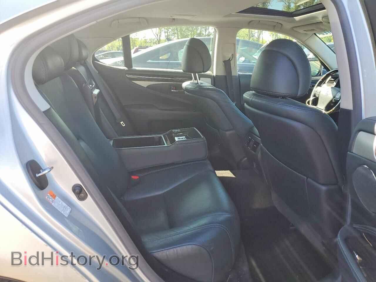 2017 LEXUS LS460 - VIN: JTHCL5EF8H5028446 - Photo 10