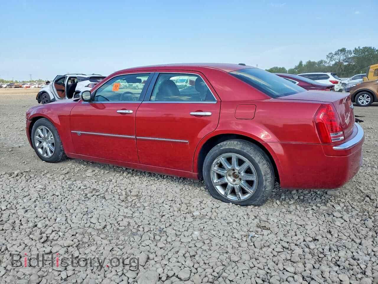 2010 CHRYSLER 300 - VIN: 2C3CA6CT6AH126187 - Photo 2