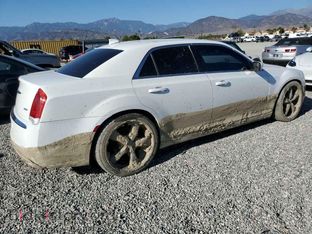 2015 CHRYSLER 300 - VIN: 2C3CCAAG7FH735833 - Фото 3