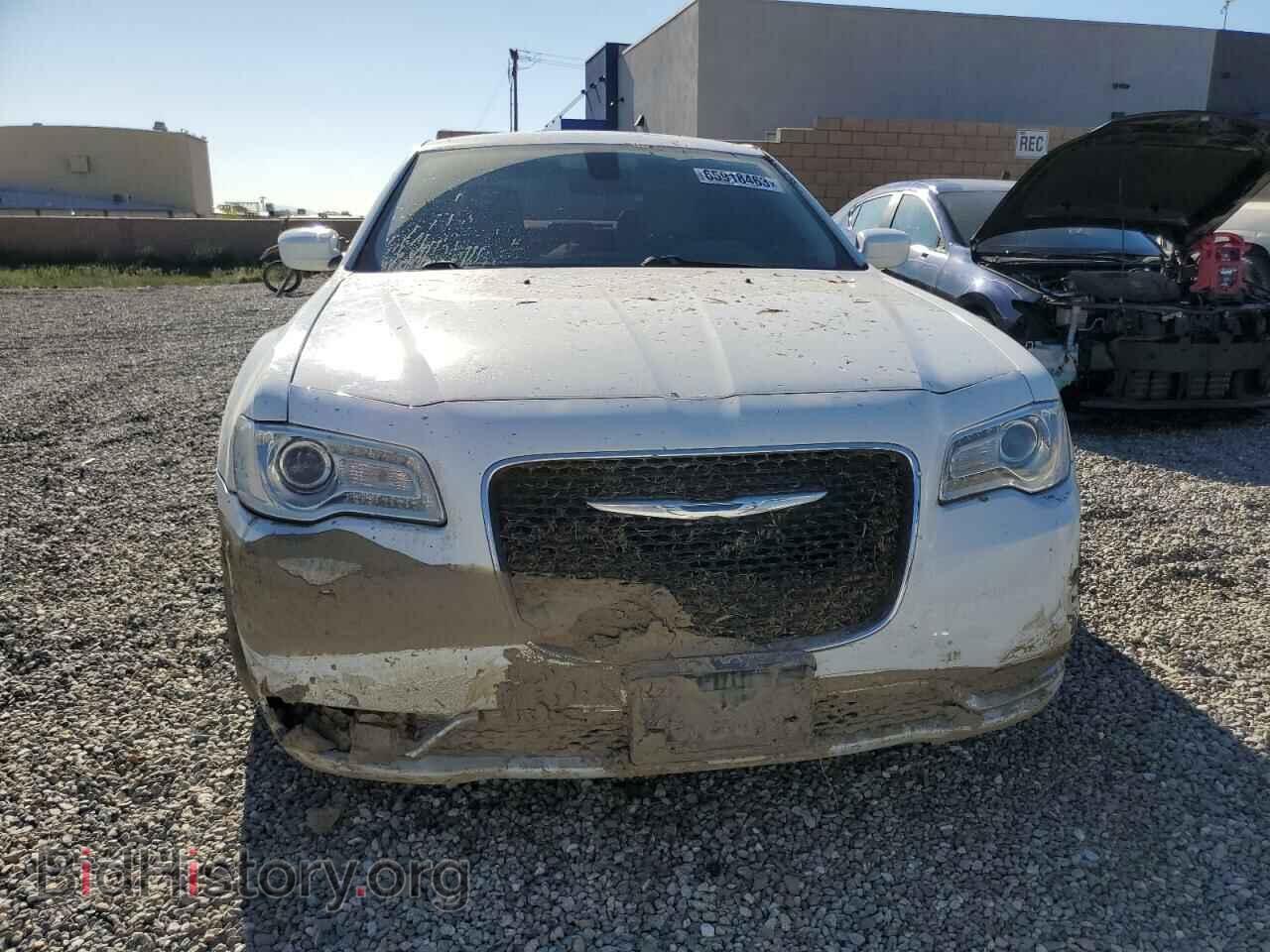 2015 CHRYSLER 300 - VIN: 2C3CCAAG7FH735833 - Фото 5