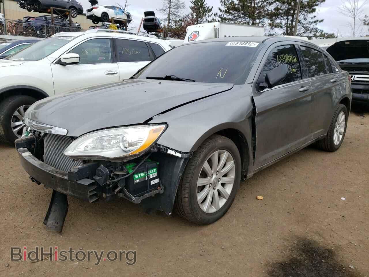 2013 CHRYSLER 200 - VIN: 1C3CCBBB7DN695833 - Фото 2