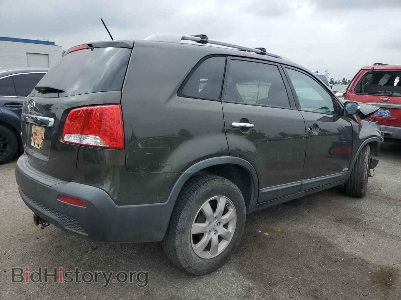 2012 KIA SORENTO - VIN: 5XYKTDA64CG217852 - Фото 3