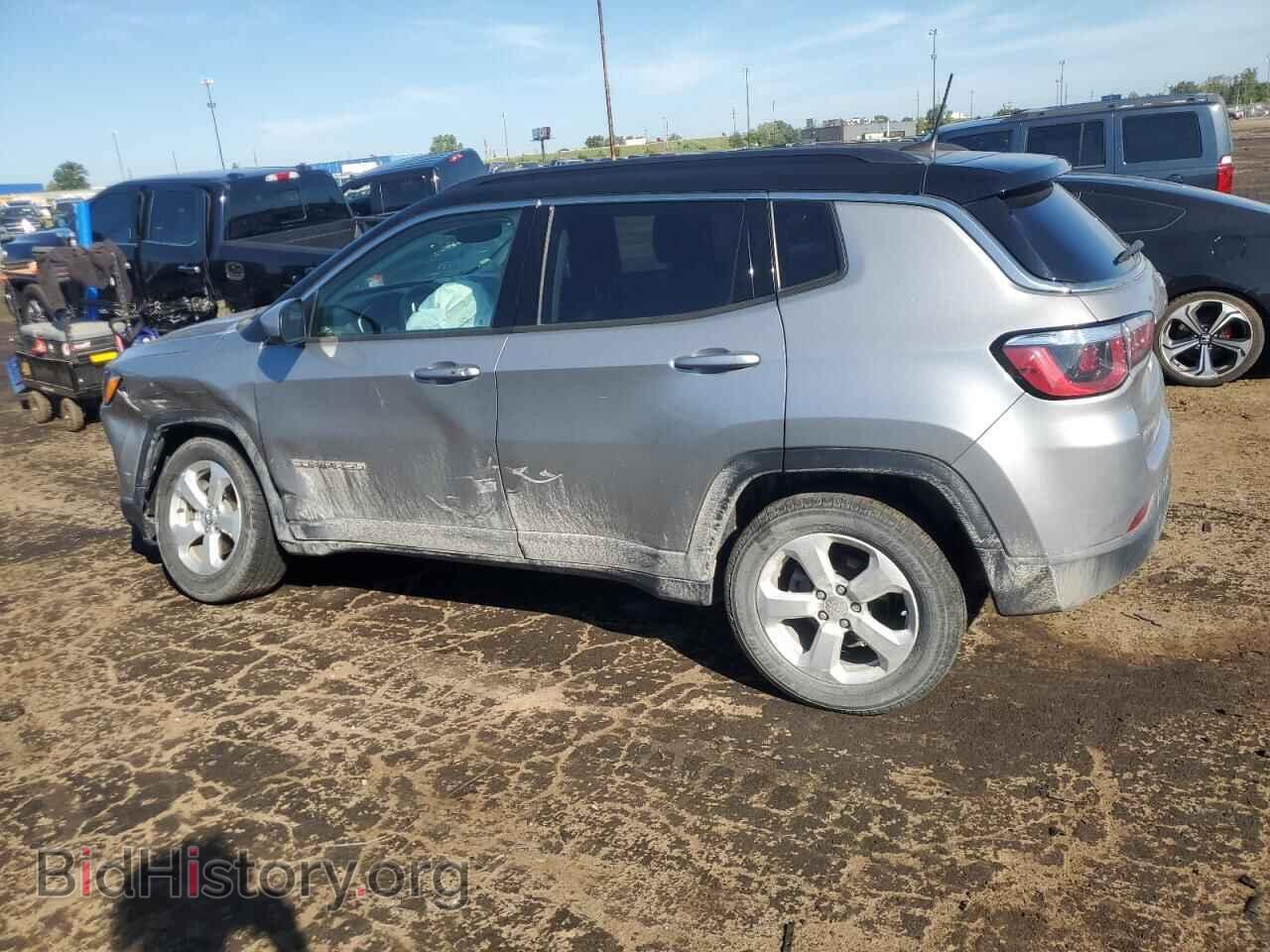 2018 JEEP COMPASS - VIN: 3C4NJDBB4JT349675 - Фото 2