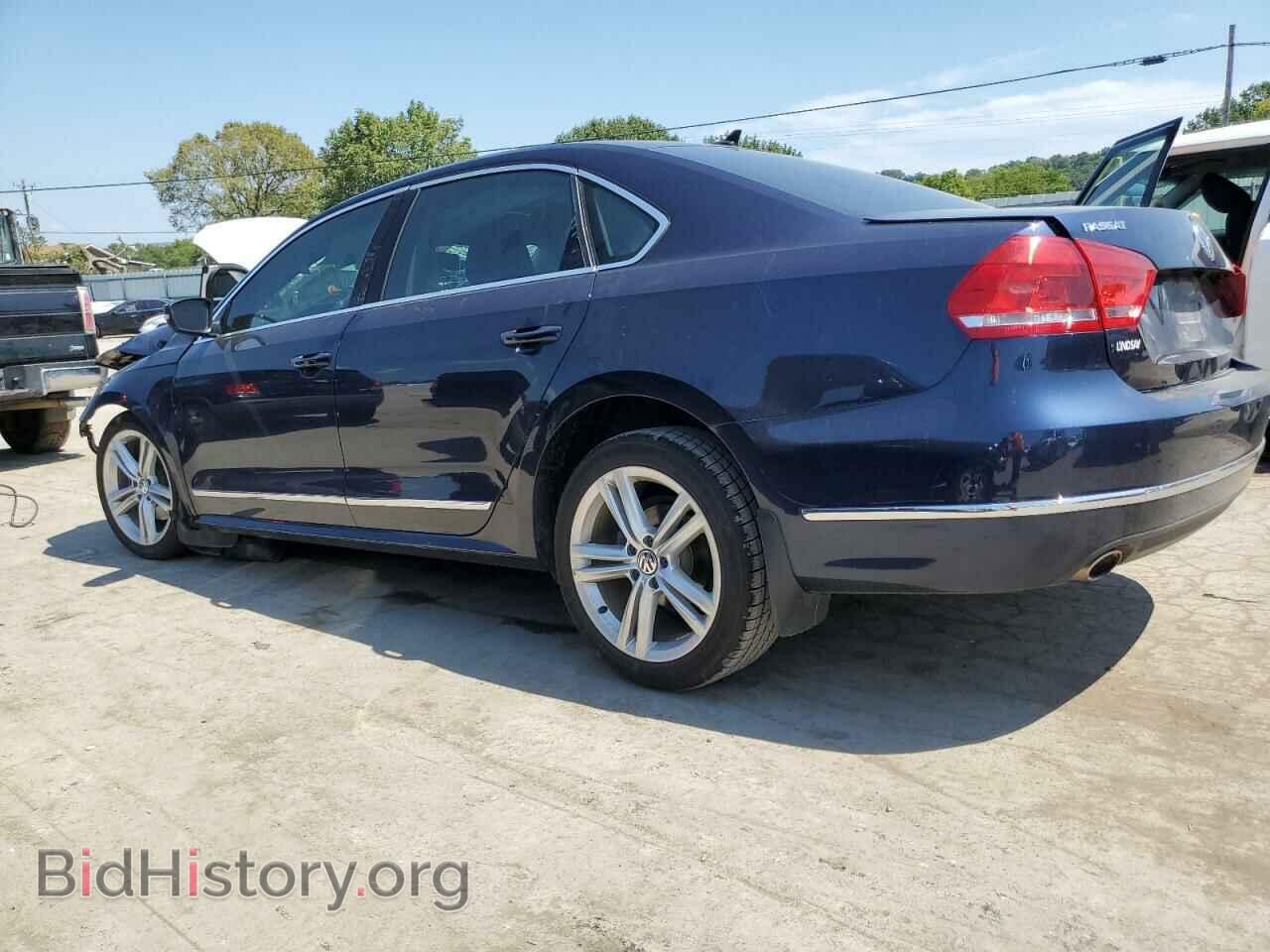 2015 VOLKSWAGEN PASSAT - VIN: 1VWCV7A35FC060053 - Фото 2