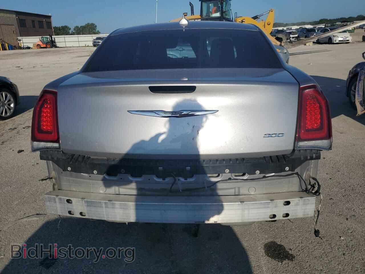 2016 CHRYSLER 300 - VIN: 2C3CCAGGXGH183009 - Фото 6