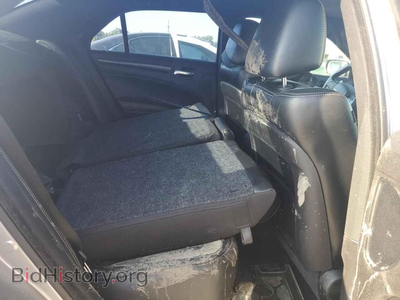 2016 CHRYSLER 300 - VIN: 2C3CCAGGXGH183009 - Фото 10