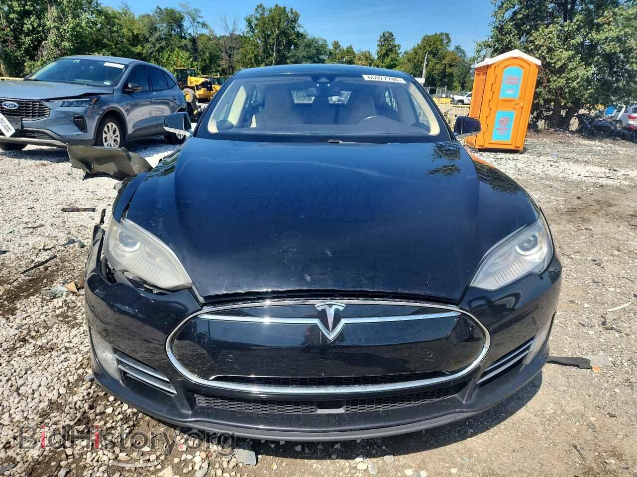 2014 TESLA MODEL S - VIN: 5YJSA1S16EFP62131 - Photo 5