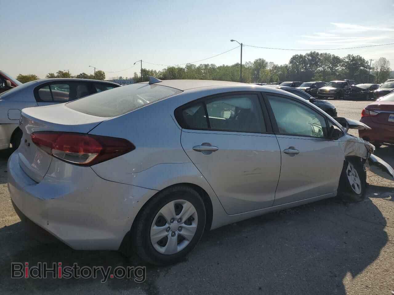 2017 KIA FORTE - VIN: 3KPFK4A77HE050677 - Фото 3