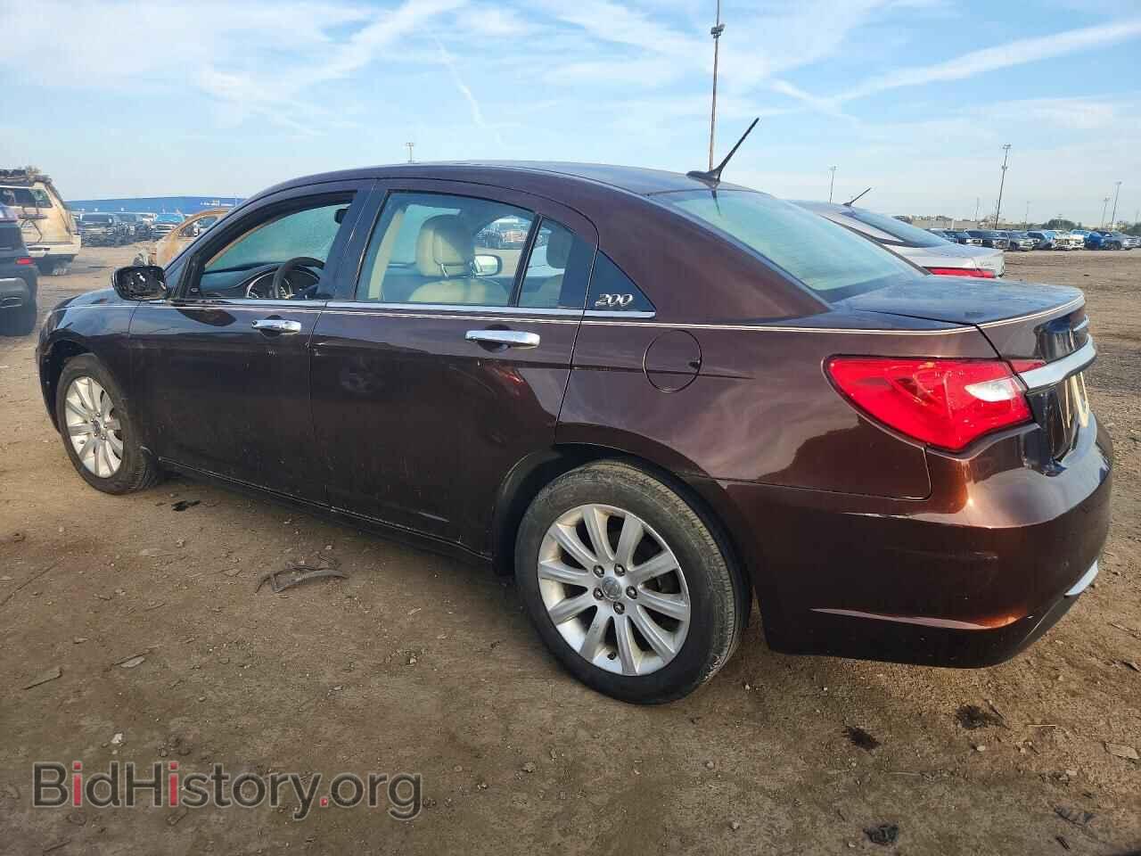 2013 CHRYSLER 200 - VIN: 1C3CCBCG2DN618071 - Photo 2