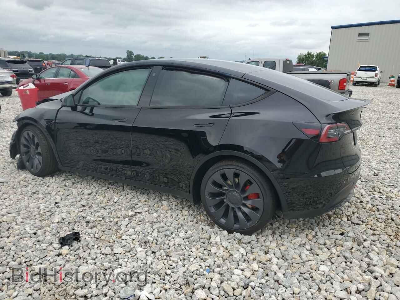 2022 TESLA MODEL Y - VIN: 7SAYGDEF9NF464273 - Фото 2