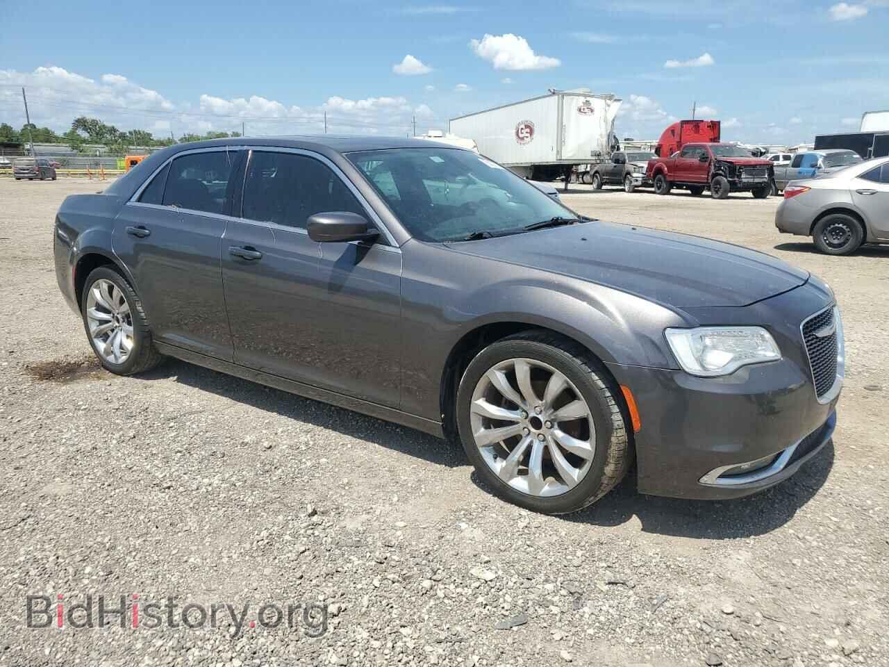2017 CHRYSLER 300 - VIN: 2C3CCAAG6HH577214 - Фото 4