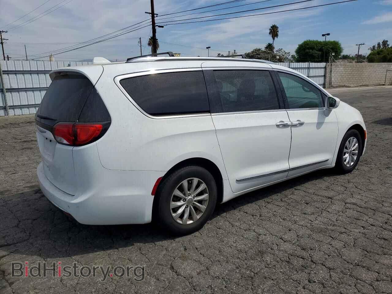 2018 CHRYSLER PACIFICA - VIN: 2C4RC1BGXJR110558 - Photo 3