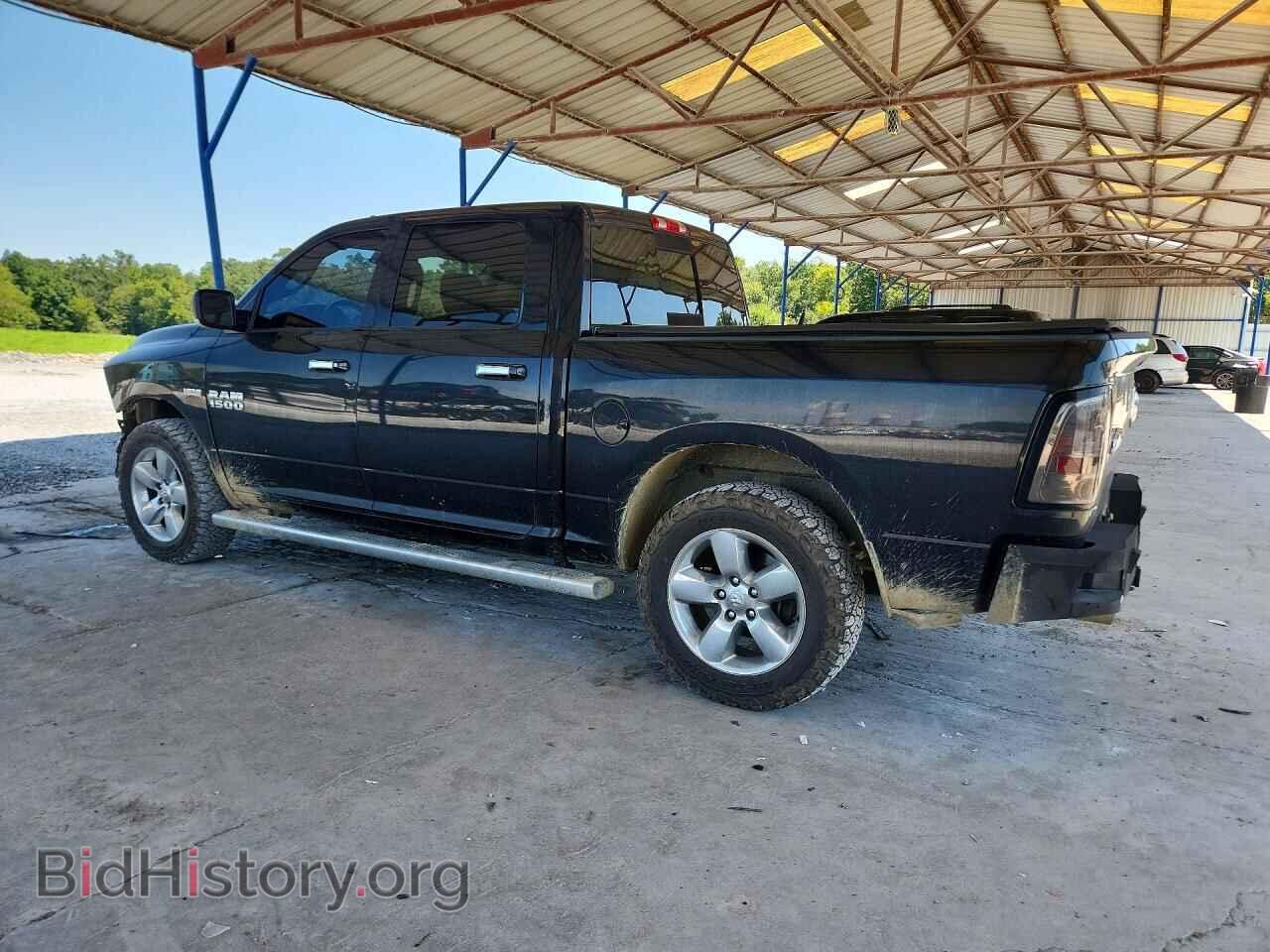2017 RAM 1500 - VIN: 3C6RR7LT3HG641220 - Фото 2