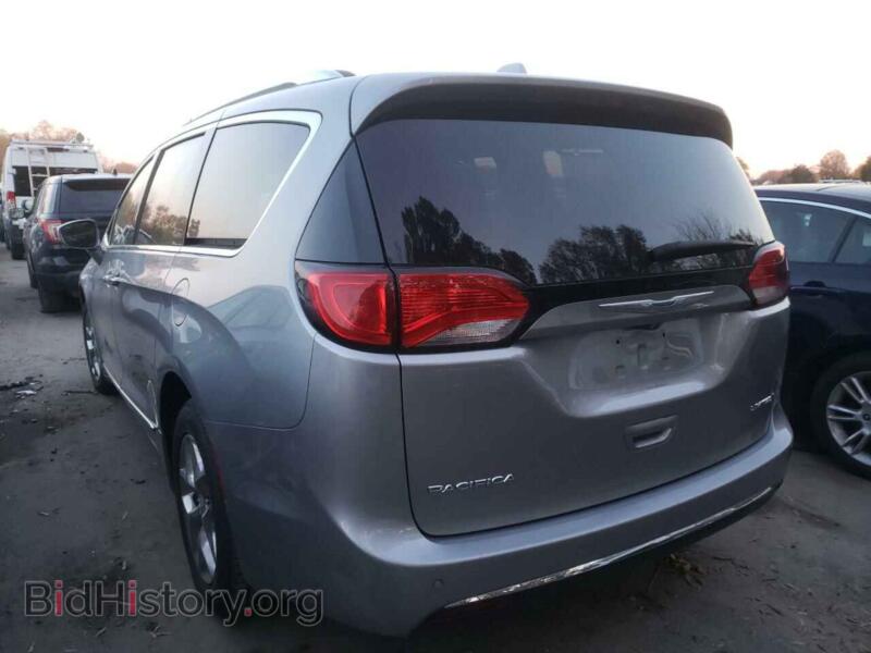 2018 Chrysler PACIFICA (VIN 2C4RC1GG5JR314581) — photo 3 of 10