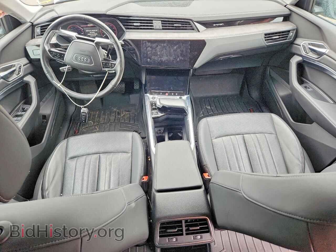 2021 AUDI E-TRON - VIN: WA1LAAGE7MB001541 - Photo 8