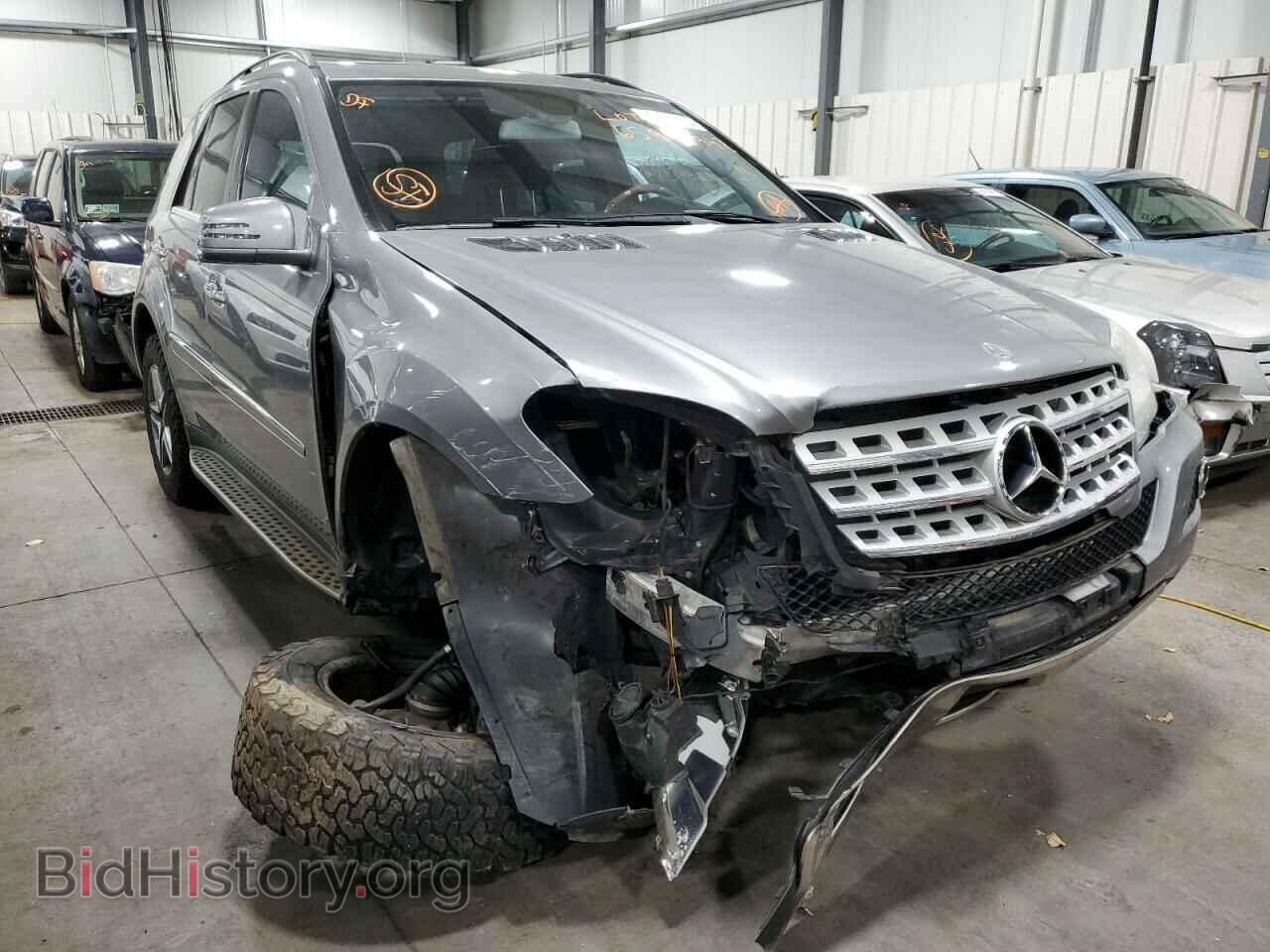 Photo 4JGBB8GB2BA686124 - MERCEDES-BENZ M-CLASS 2011