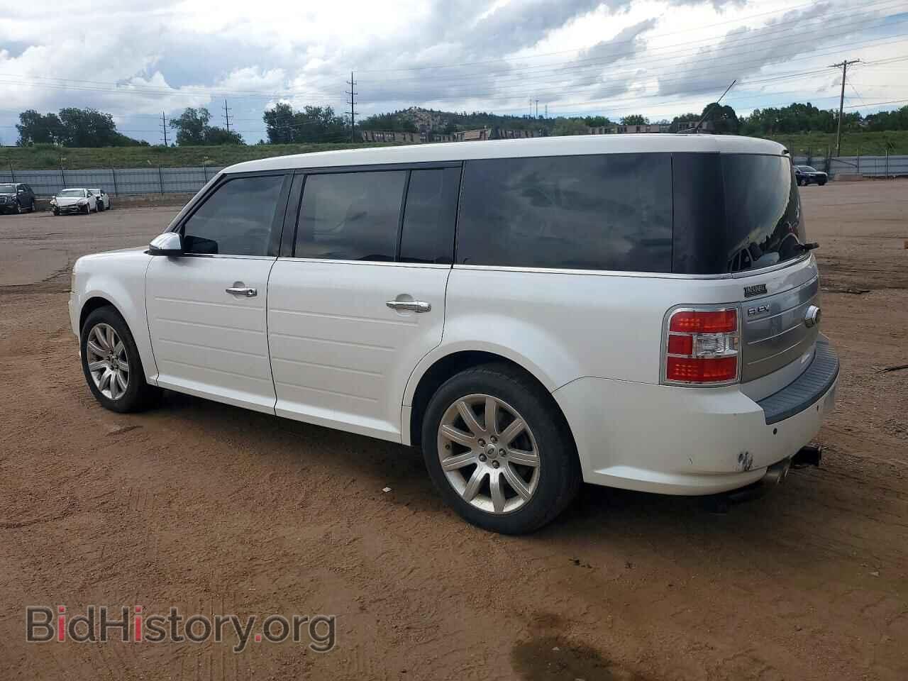 2011 FORD FLEX - VIN: 2FMGK5DC4BBD21742 - Photo 2