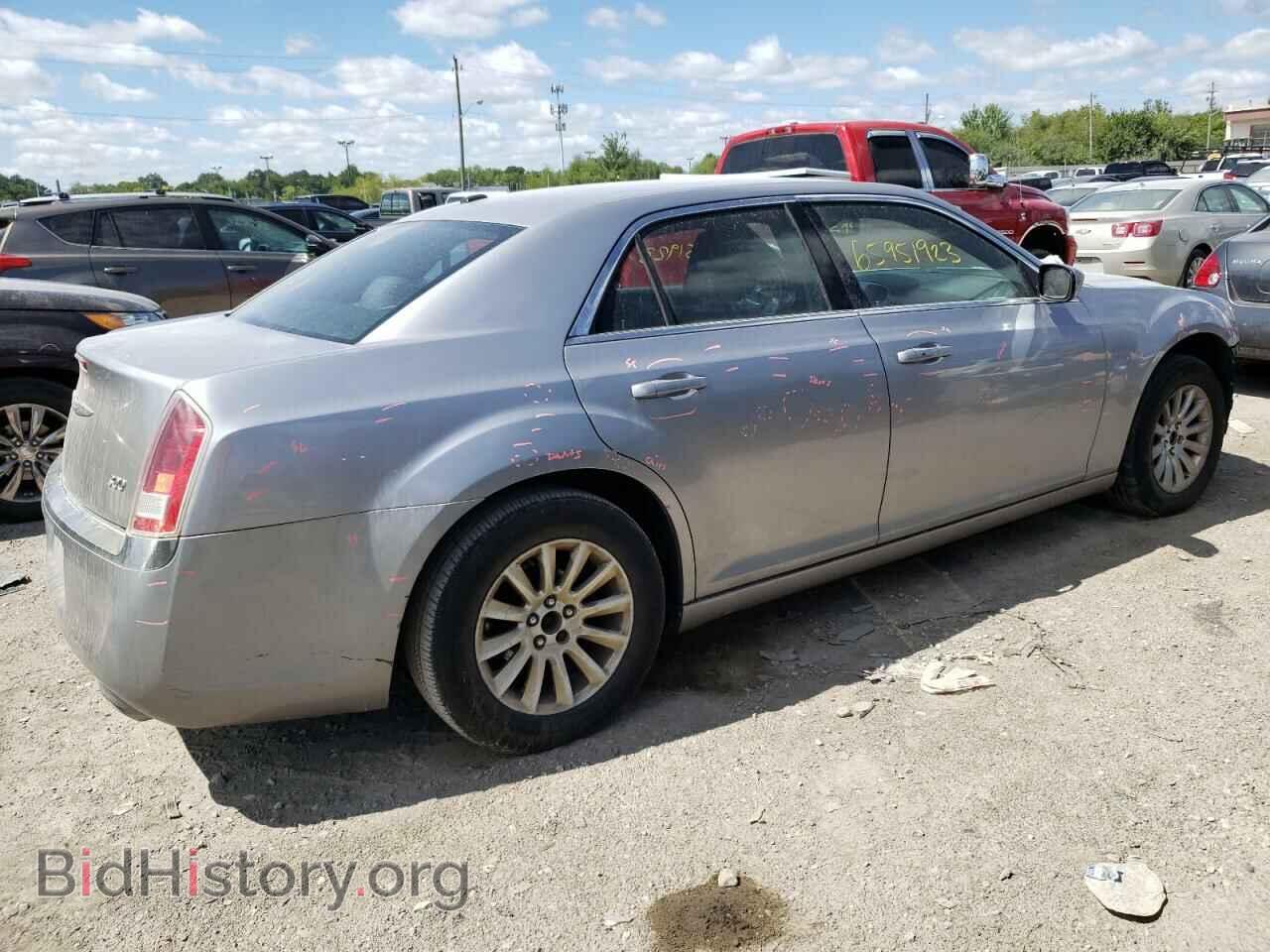 2011 CHRYSLER 300 - VIN: 2C3CA4CG4BH521977 - Фото 3