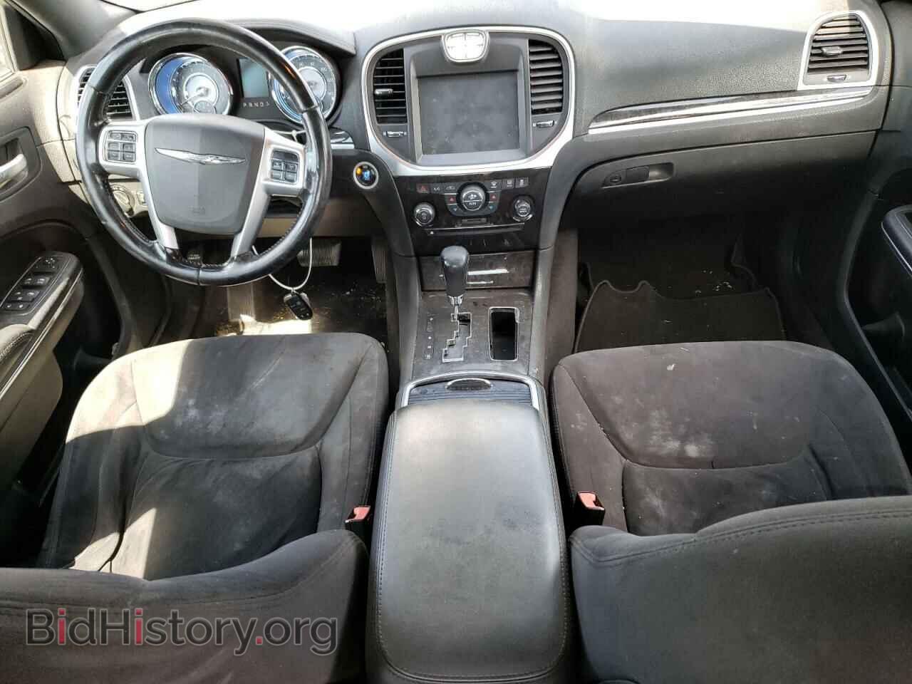 2011 CHRYSLER 300 - VIN: 2C3CA4CG4BH521977 - Фото 8
