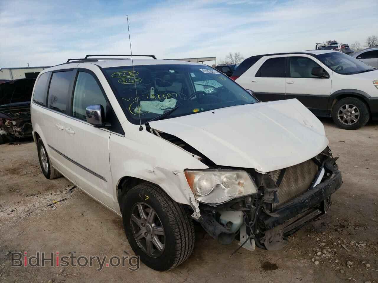 Photo 2A4RR8DG9BR796687 - CHRYSLER MINIVAN 2011