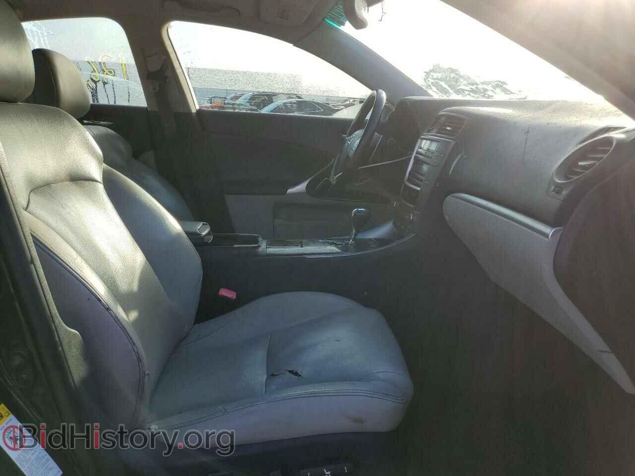 2011 LEXUS IS - VIN: JTHBF5C23B5146804 - Фото 5