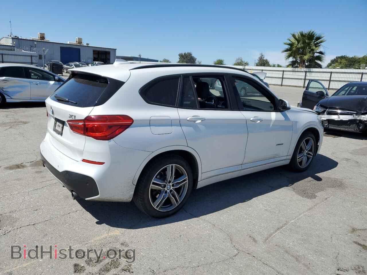 2016 BMW X1 - VIN: WBXHT3C39G5E48421 - Фото 3