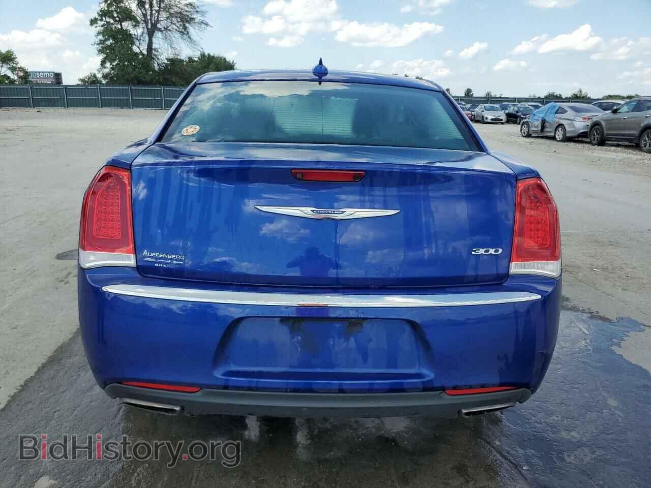 2019 CHRYSLER 300 - VIN: 2C3CCAAG5KH564834 - Фото 6