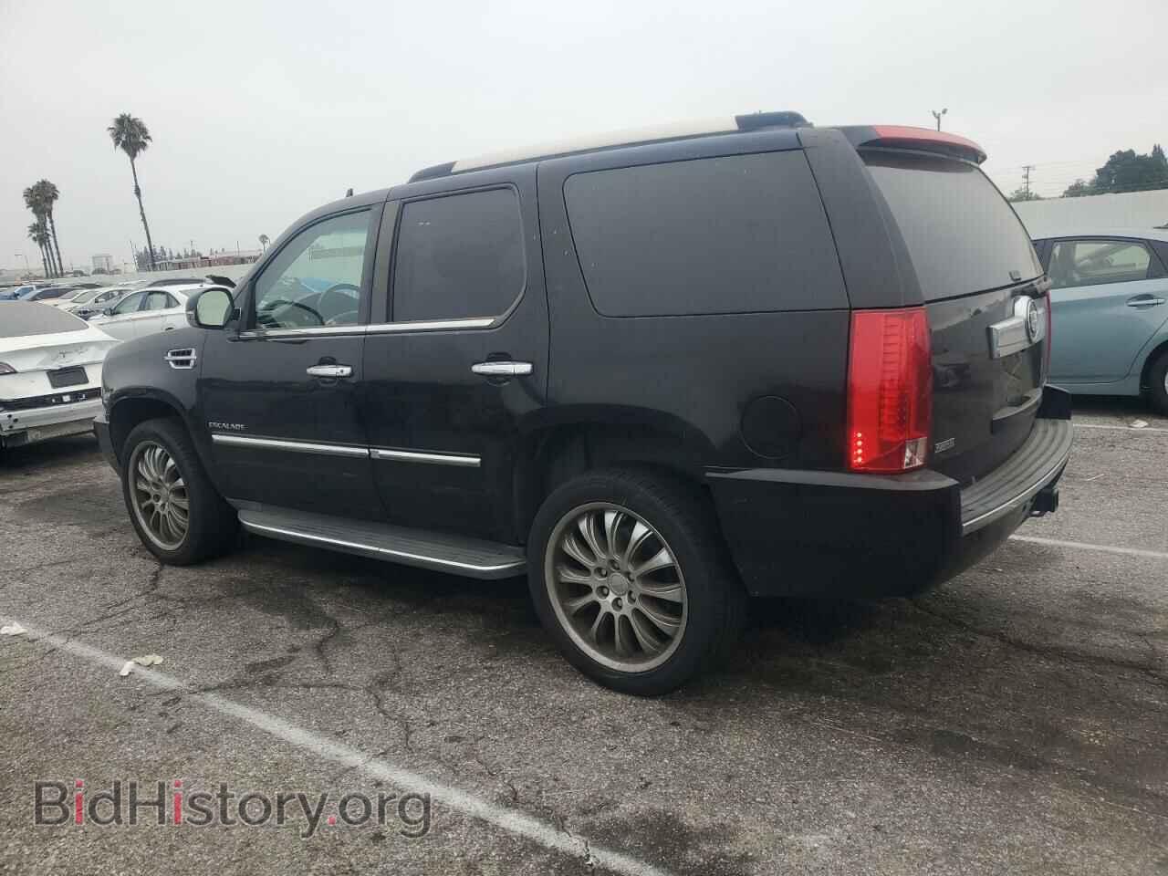 2011 CADILLAC ESCALADE - VIN: 1GYS3AEF8BR373394 - Photo 2