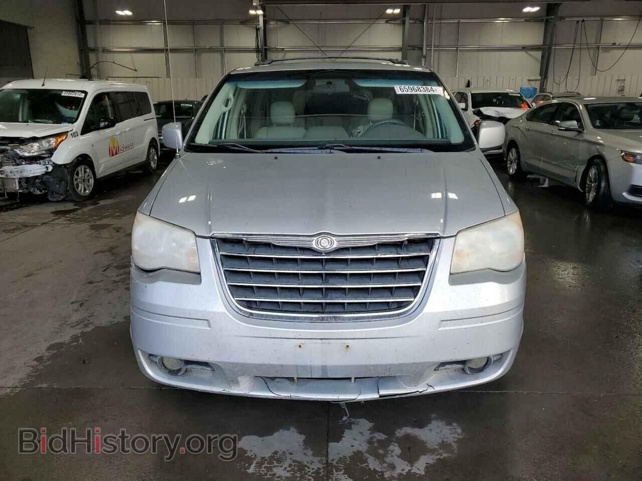 2008 CHRYSLER MINIVAN - VIN: 2A8HR54P58R802700 - Фото 5