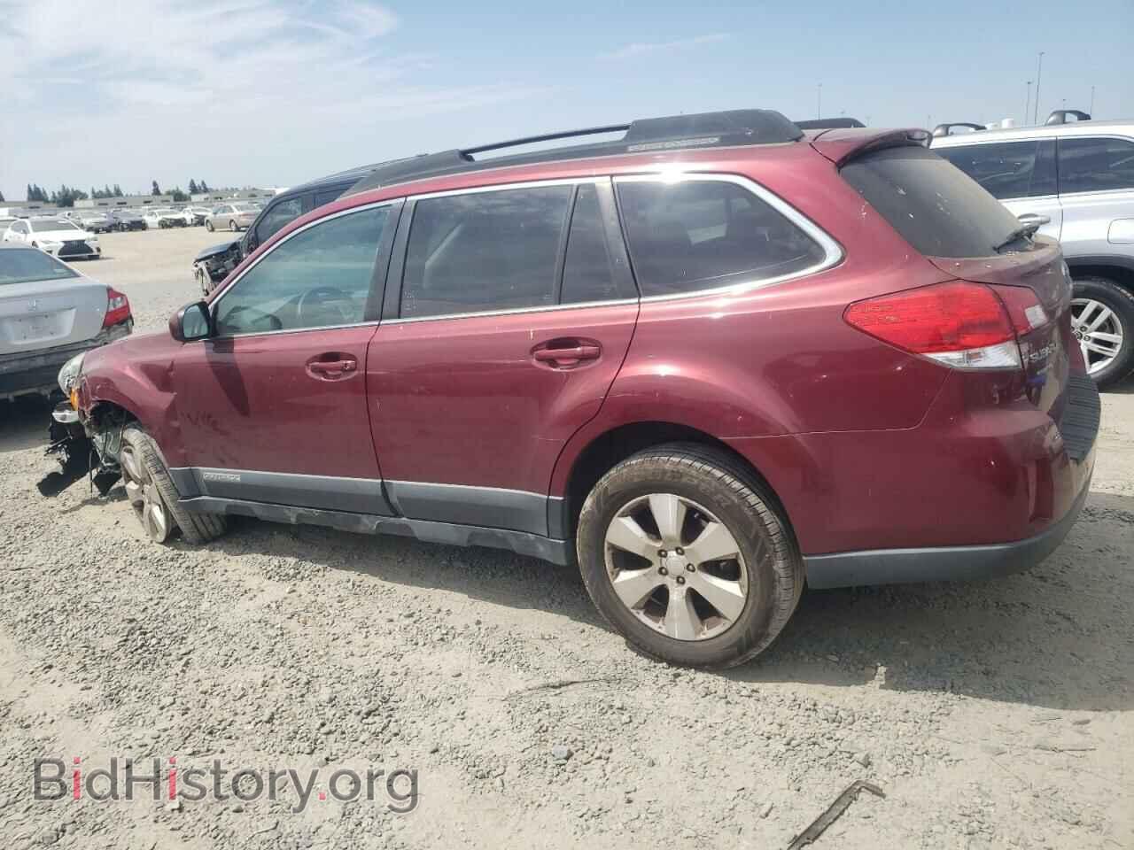 2011 SUBARU OUTBACK - VIN: 4S4BRDCC4B2403672 - Photo 2