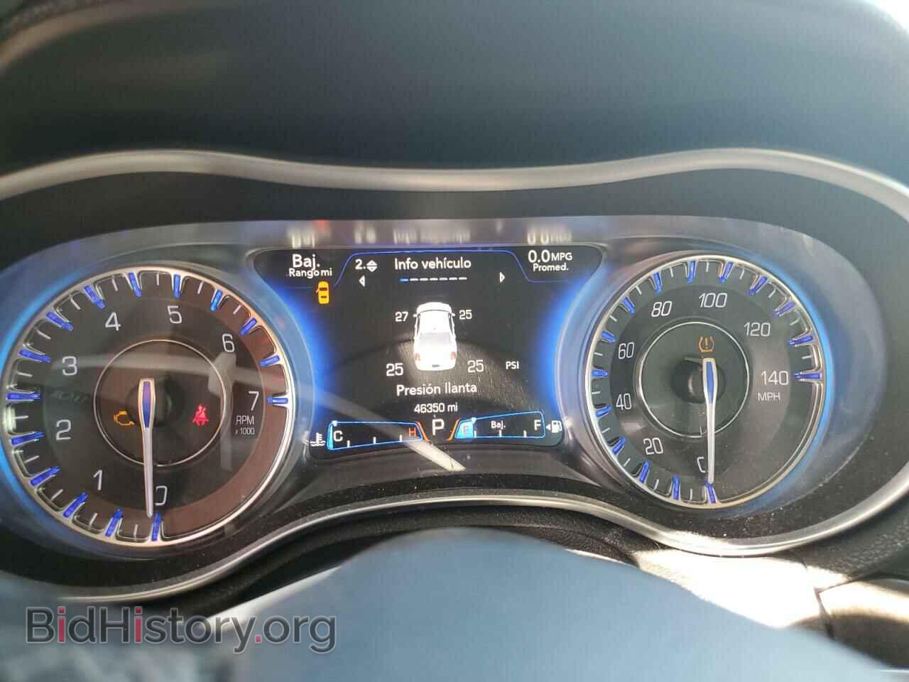 2015 CHRYSLER 300 - VIN: 2C3CCAEG1FH749253 - Фото 9