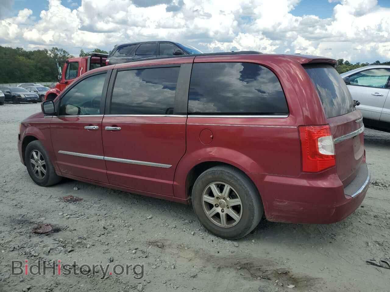 2011 CHRYSLER MINIVAN - VIN: 2A4RR5DG2BR603956 - Photo 2