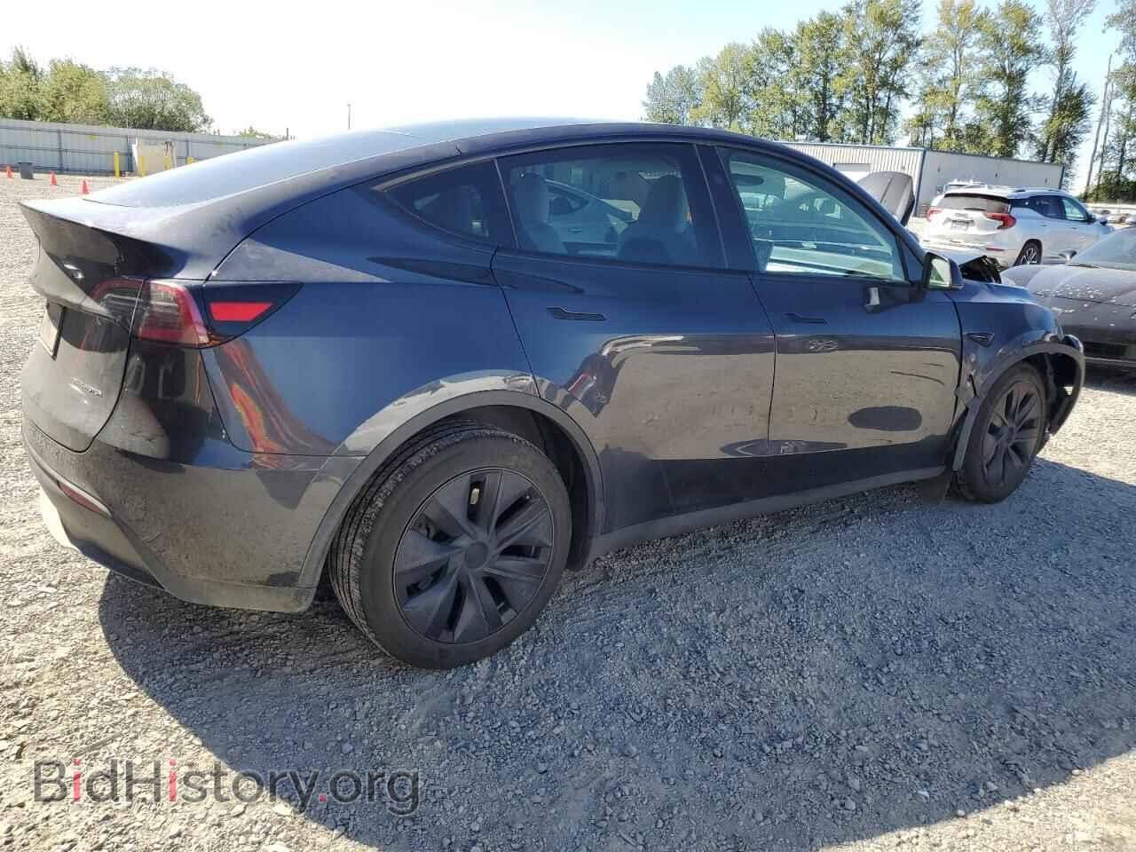 2024 TESLA MODEL Y - VIN: 7SAYGDEE3RF176617 - Photo 3