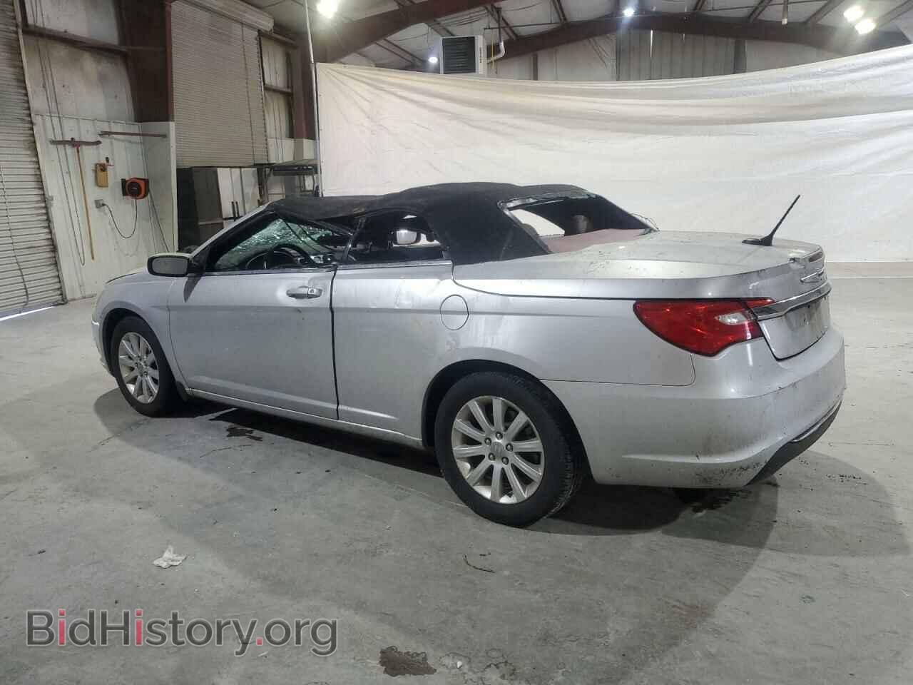 2012 CHRYSLER 200 - VIN: 1C3BCBEB2CN116009 - Photo 2