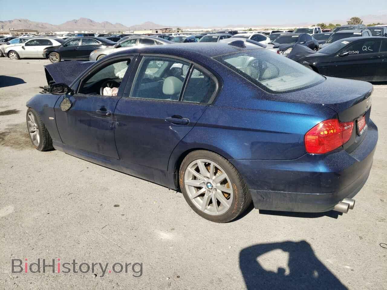 2011 BMW 3 SERIES - VIN: WBAPH7G58BNN03215 - Фото 2