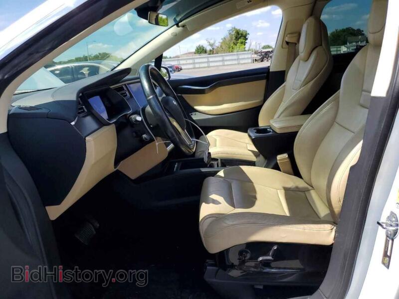 2016 Tesla MODEL X (VIN 5YJXCBE21GF016554) — фото 7 из 13