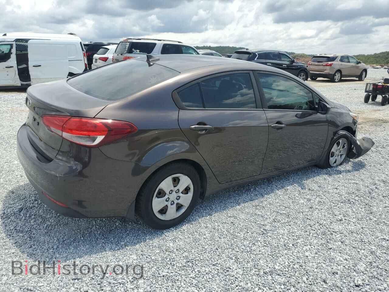 2017 KIA FORTE - VIN: 3KPFL4A76HE033768 - Фото 3