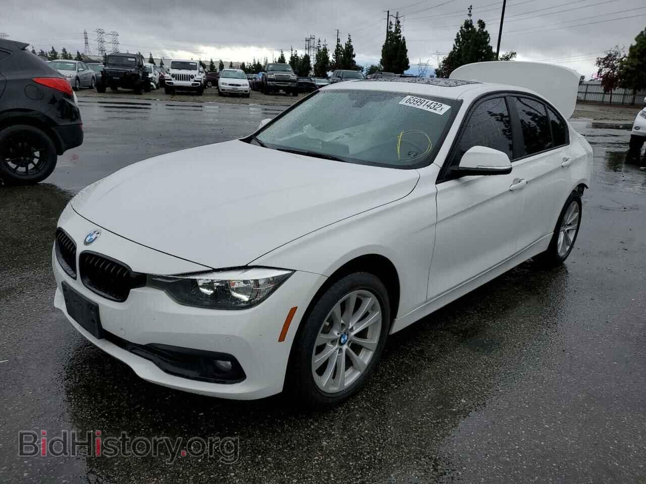 2016 BMW 3 SERIES - VIN: WBA8E1G50GNU11193 - Фото 2