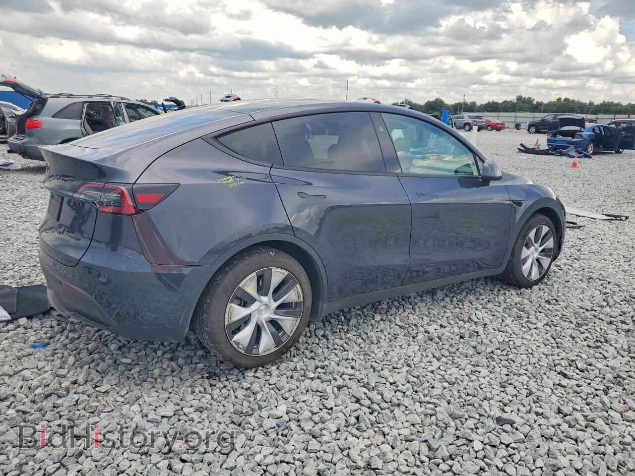 2024 TESLA MODEL Y - VIN: 7SAYGDED2RF098189 - Фото 3