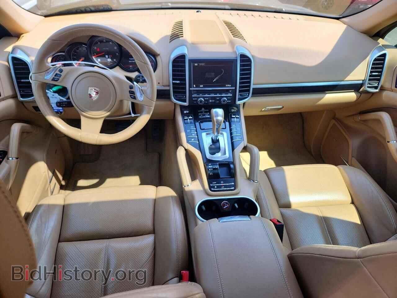 2011 PORSCHE CAYENNE - VIN: WP1AA2A29BLA09325 - Photo 8