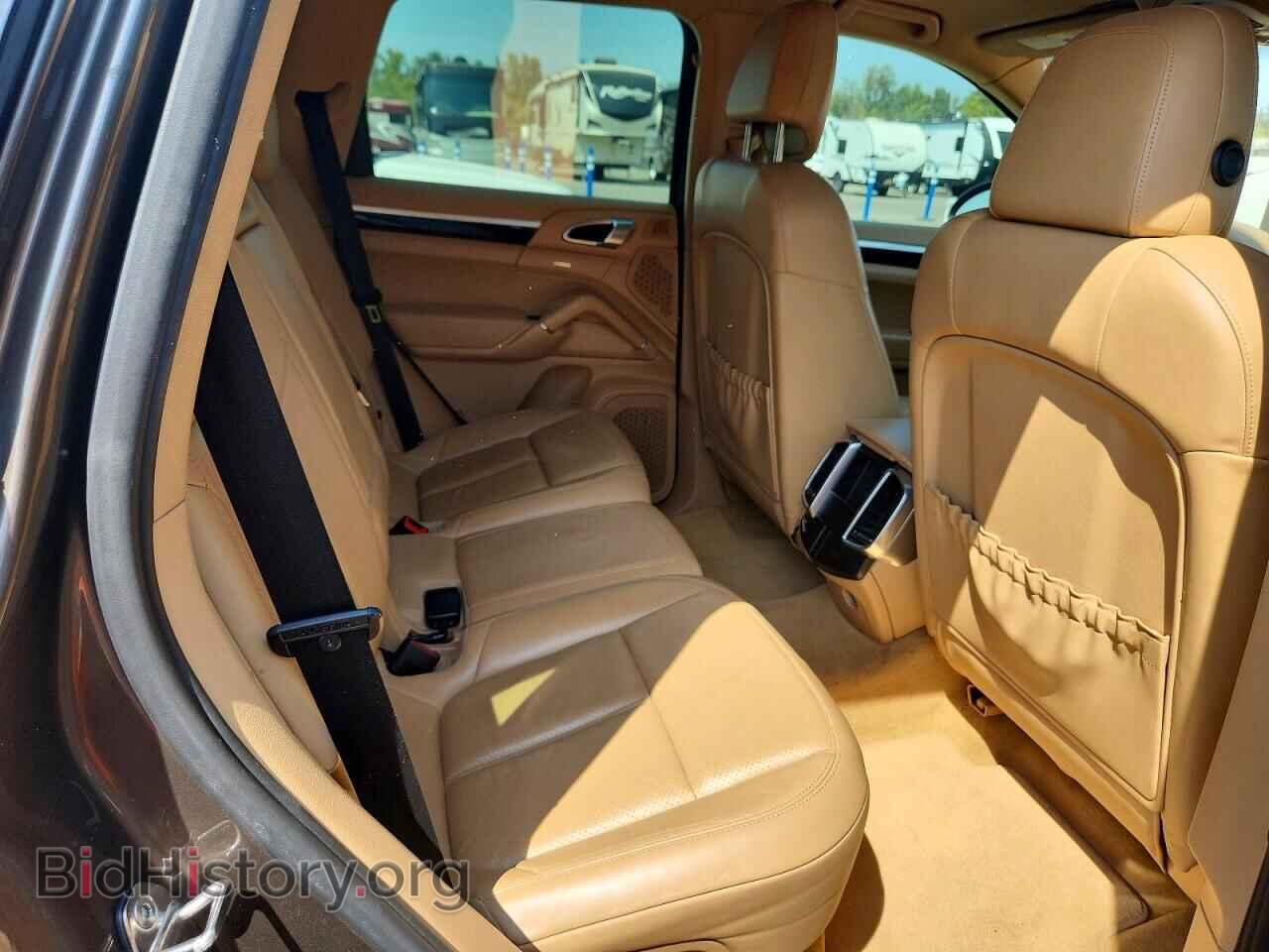 2011 PORSCHE CAYENNE - VIN: WP1AA2A29BLA09325 - Photo 10