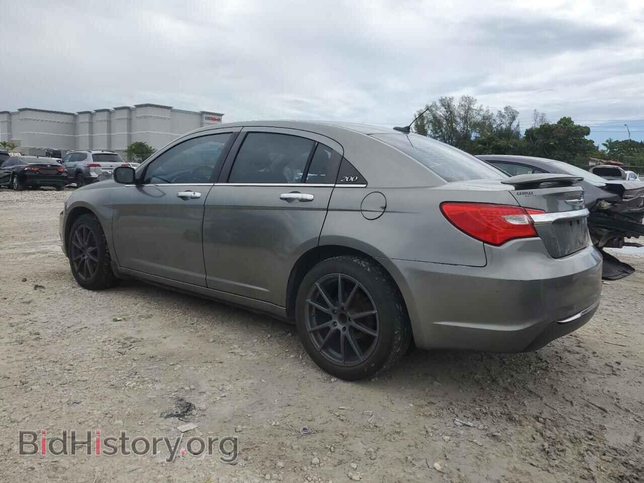 2011 CHRYSLER 200 - VIN: 1C3BC2FB9BN583232 - Photo 2