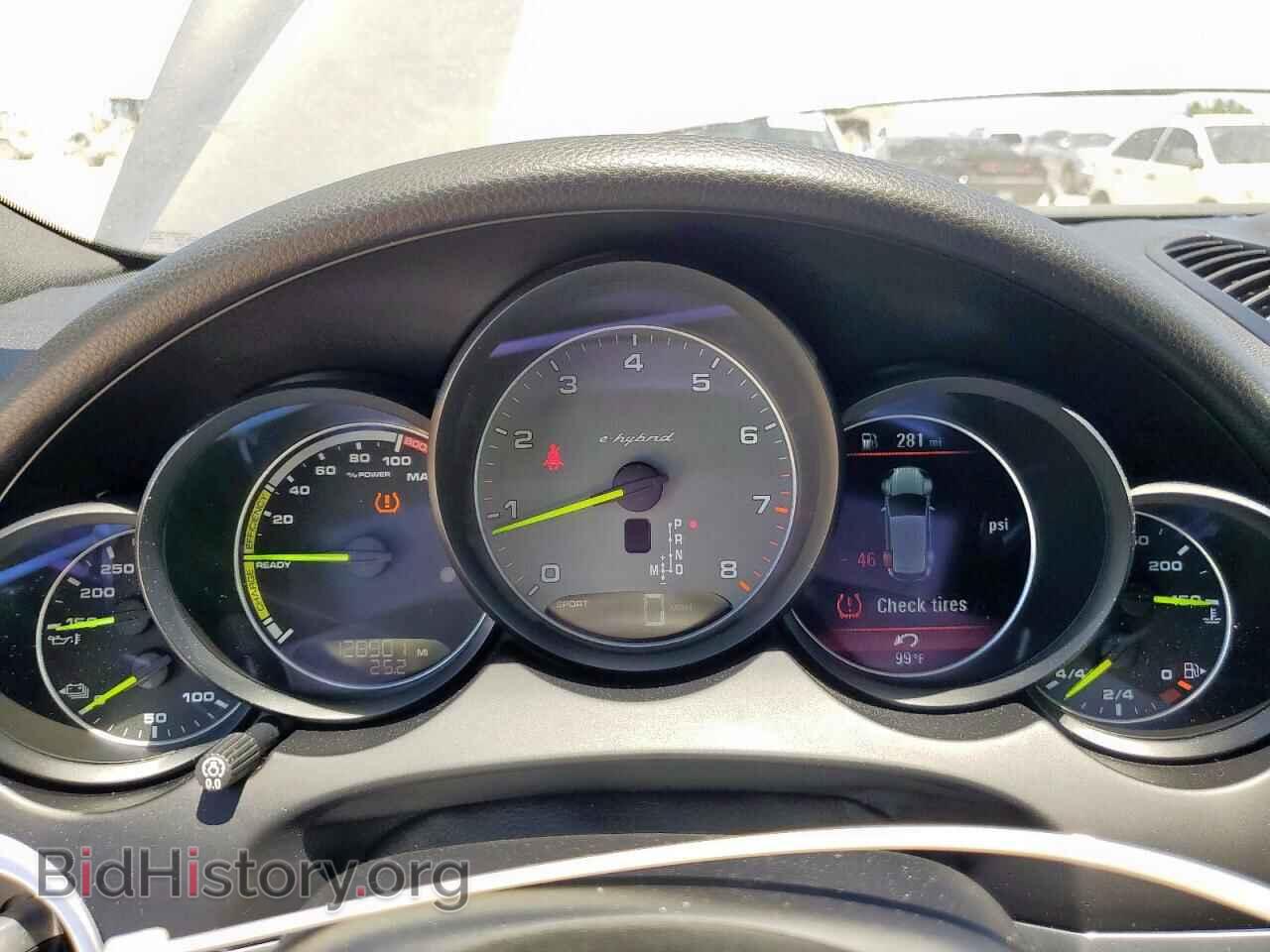 2016 PORSCHE CAYENNE - VIN: WP1AE2A24GLA64275 - Фото 9