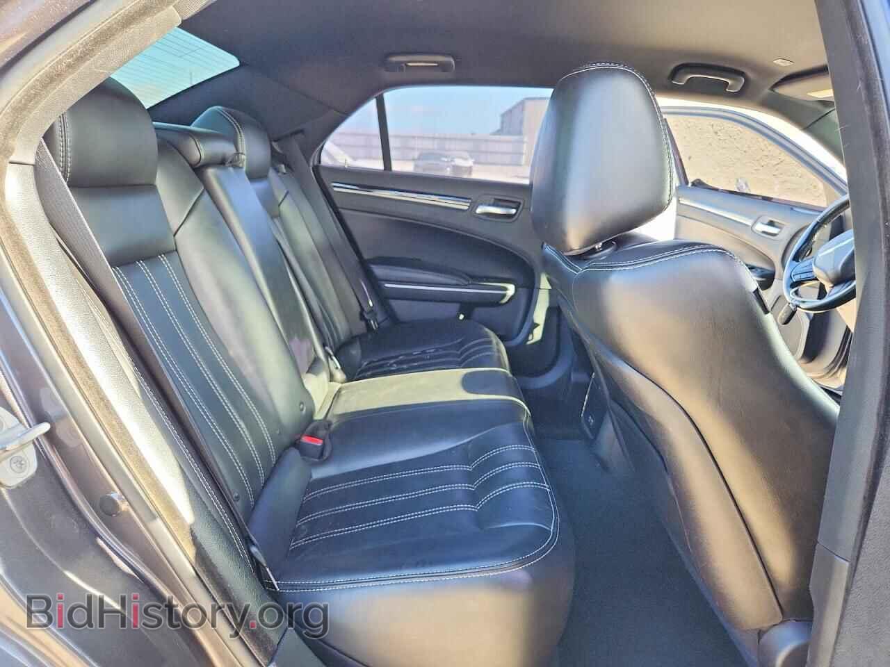 2019 CHRYSLER 300 - VIN: 2C3CCAGGXKH569793 - Фото 10