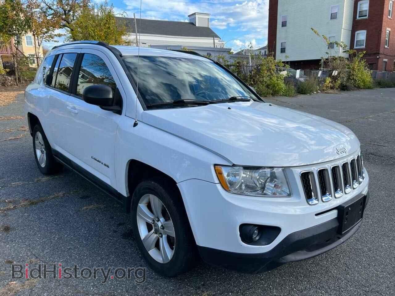Photo 1J4NF1FB8BD259151 - JEEP COMPASS 2011