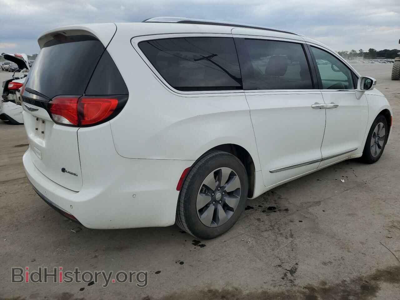 2018 CHRYSLER PACIFICA - VIN: 2C4RC1N75JR212877 - Фото 3